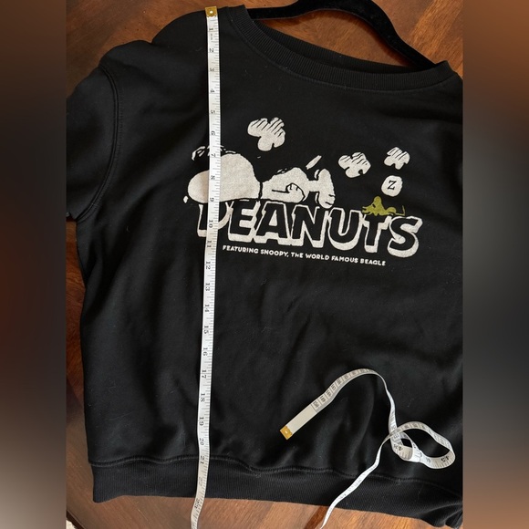Peanuts Snoopy Classic Crewneck Sweatshirt Black Large Size - Picture 5 of 7